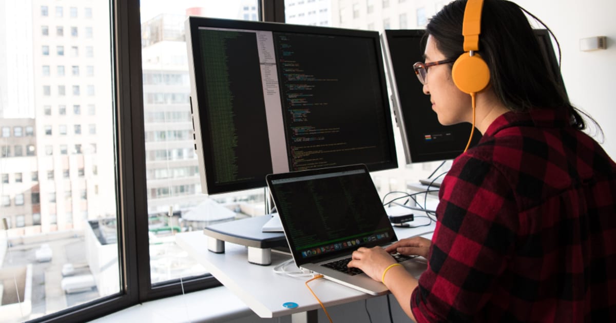 10 Things to Look for When Hiring a Web Designer in Doha