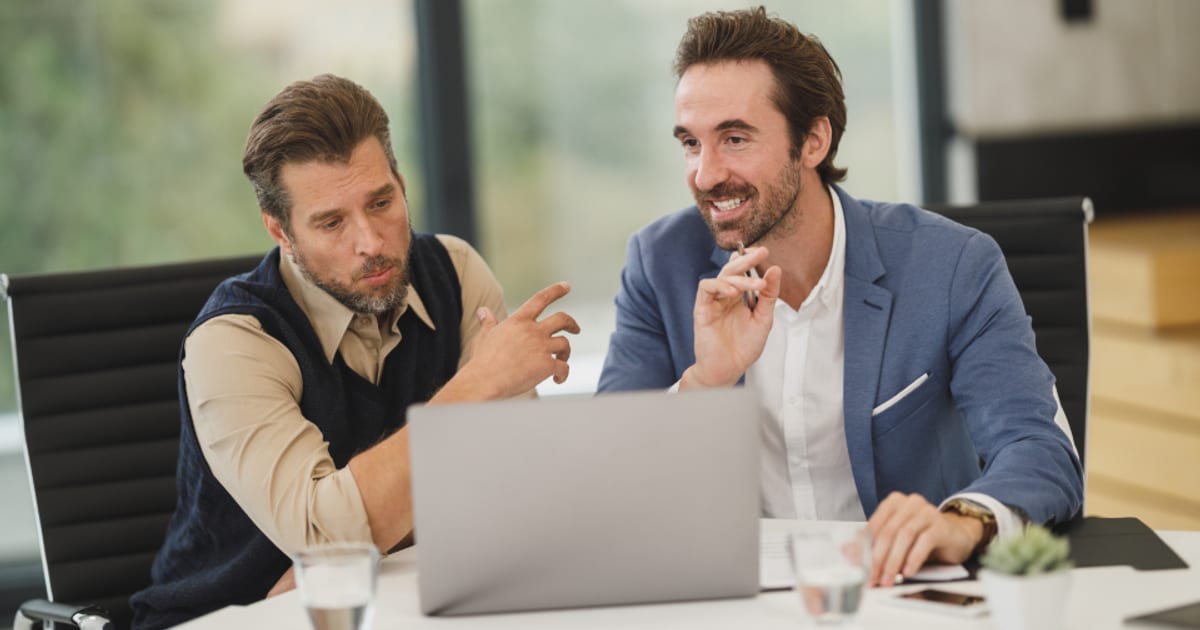 Should I Hire an AI Developer or Use an Agency?